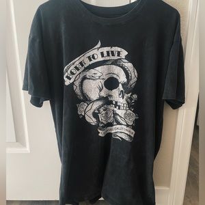 Hollister Graphic Tee